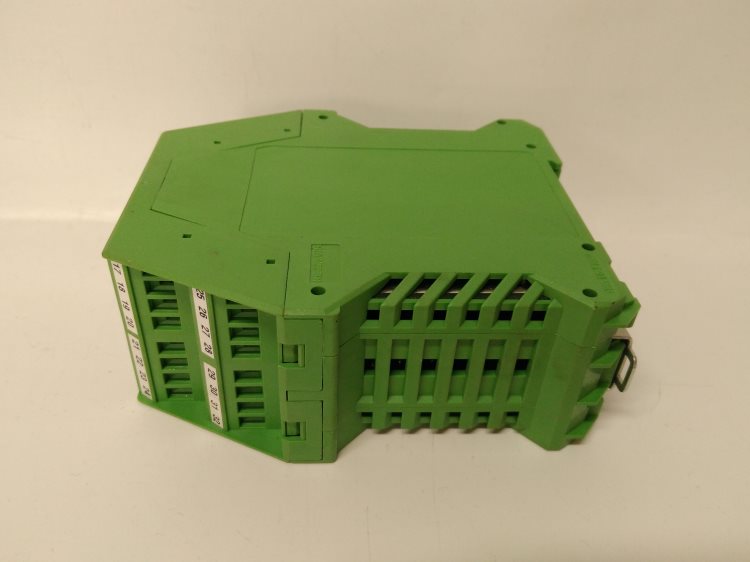 G122-824-002 MOOG 3 G122-824-002 MOOG